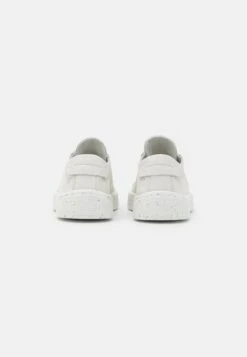 ECCO Street Tray- Sneakers Laag - White 11 ECCO Street Tray- Sneakers Laag - White -Ecco 7ecc7e3698fa4c10b813a50d095c2f9f