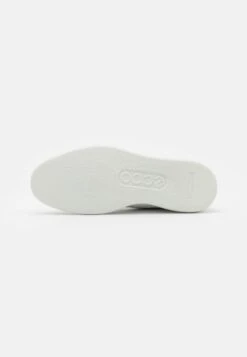 ECCO MinimalistW - Sneakers Laag - White/Shadow White -Ecco c33b972cdcc54019980a388ed6de9a89